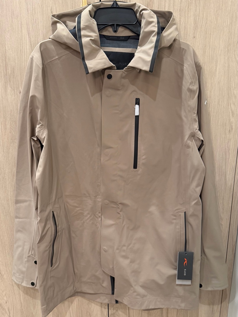 KJUS Men’s Commuter Coat.  NWTs. Waterproof. Desert. Sz. 48 EU / Small